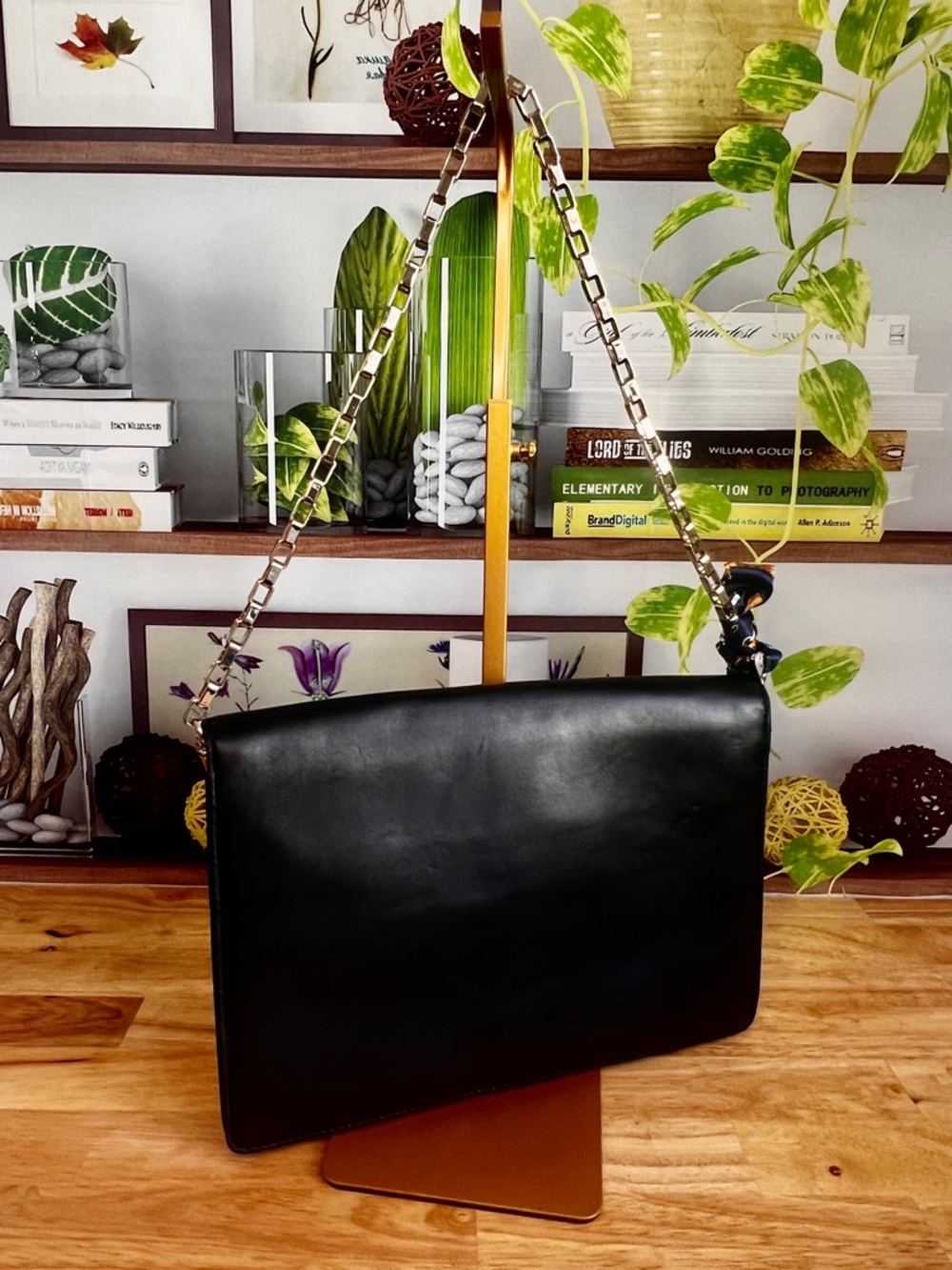 Kate Spade New York Black Leather Clutch Bag with Shoulder Strap and Bow Accent - Picture 8 of 14
